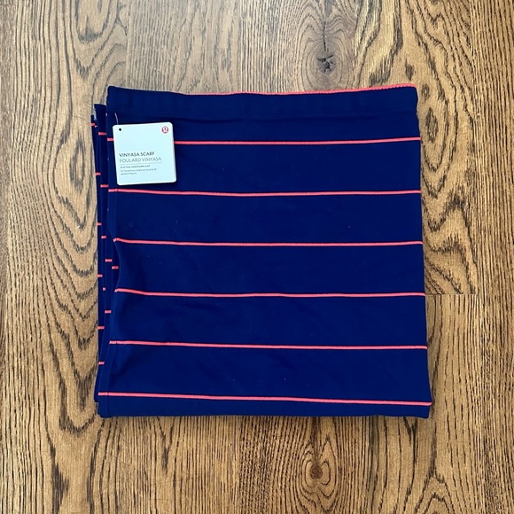 NWT Lululemon Vinyasa Scarf Sailor Stripe Hero Blue Alarming SHBG - Picture 6 of 7